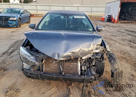 2019 Toyota Corolla L из США, поврежденный, VIN 2T1BURHE7KC184833